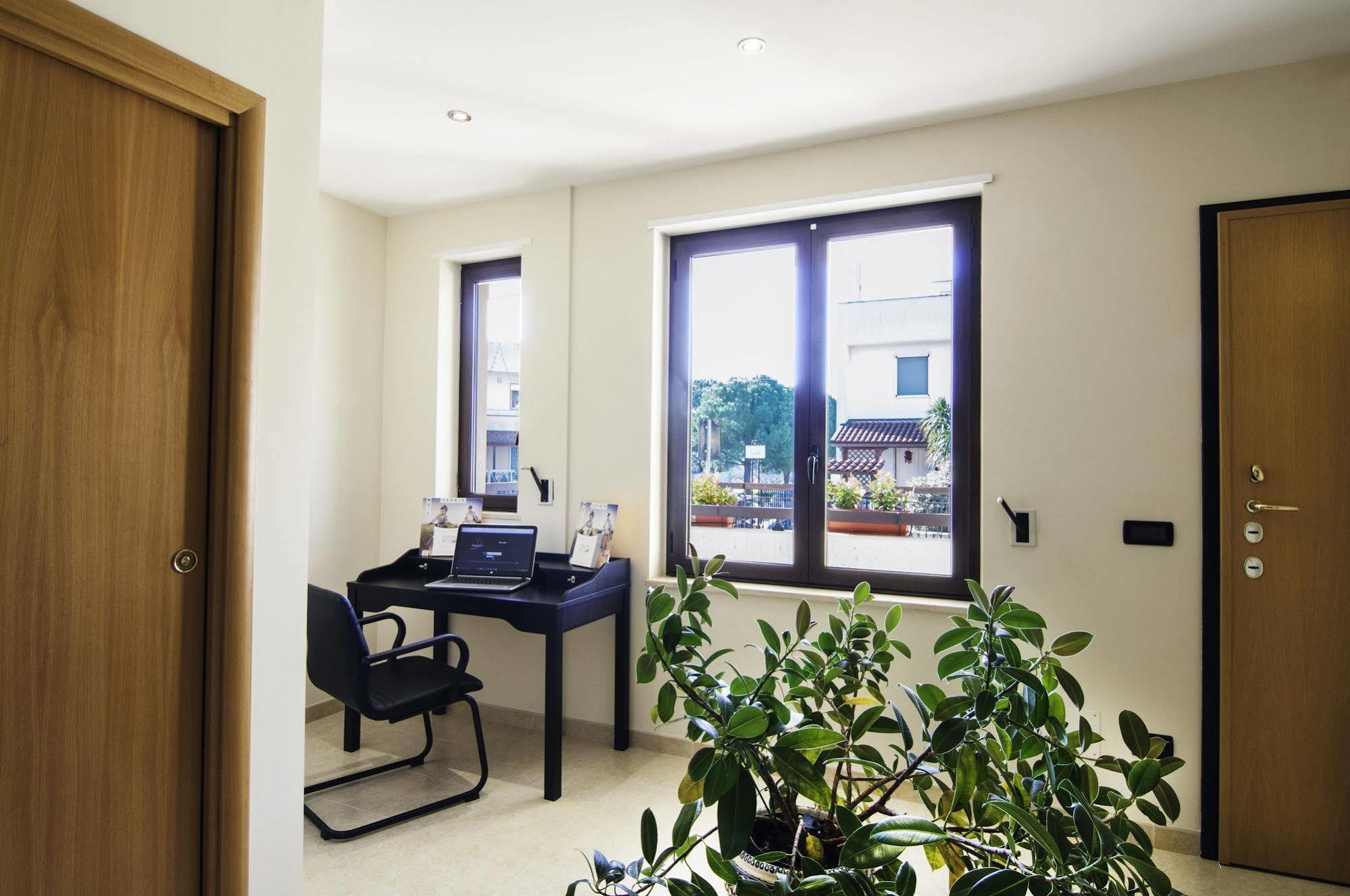 Ciao Hotel & Residence - Apartments Conversano Eksteriør bilde